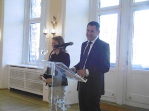 p1000248