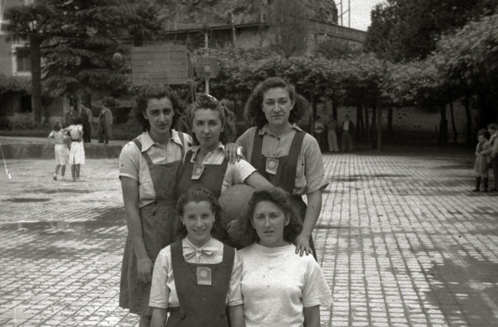 El equipo donostiarra, en los Campos Elíseos de Martutene, 1940.