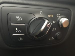 Sabes usar correctamente las luces de tu coche?